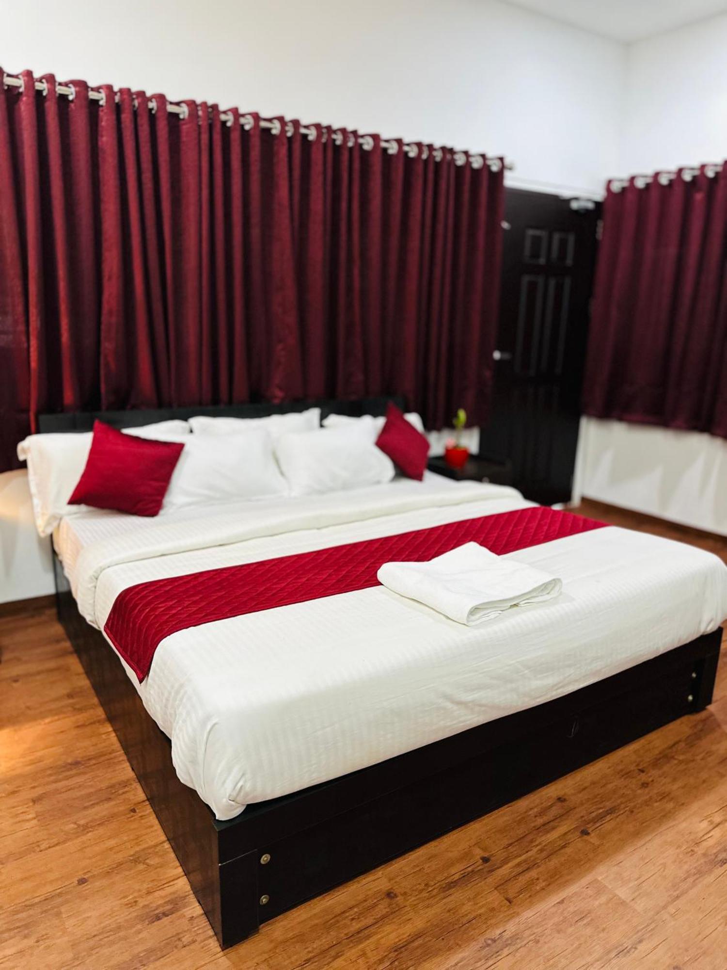 Arayathu Heritage Villa Resort กัตตะยัม ภายนอก รูปภาพ