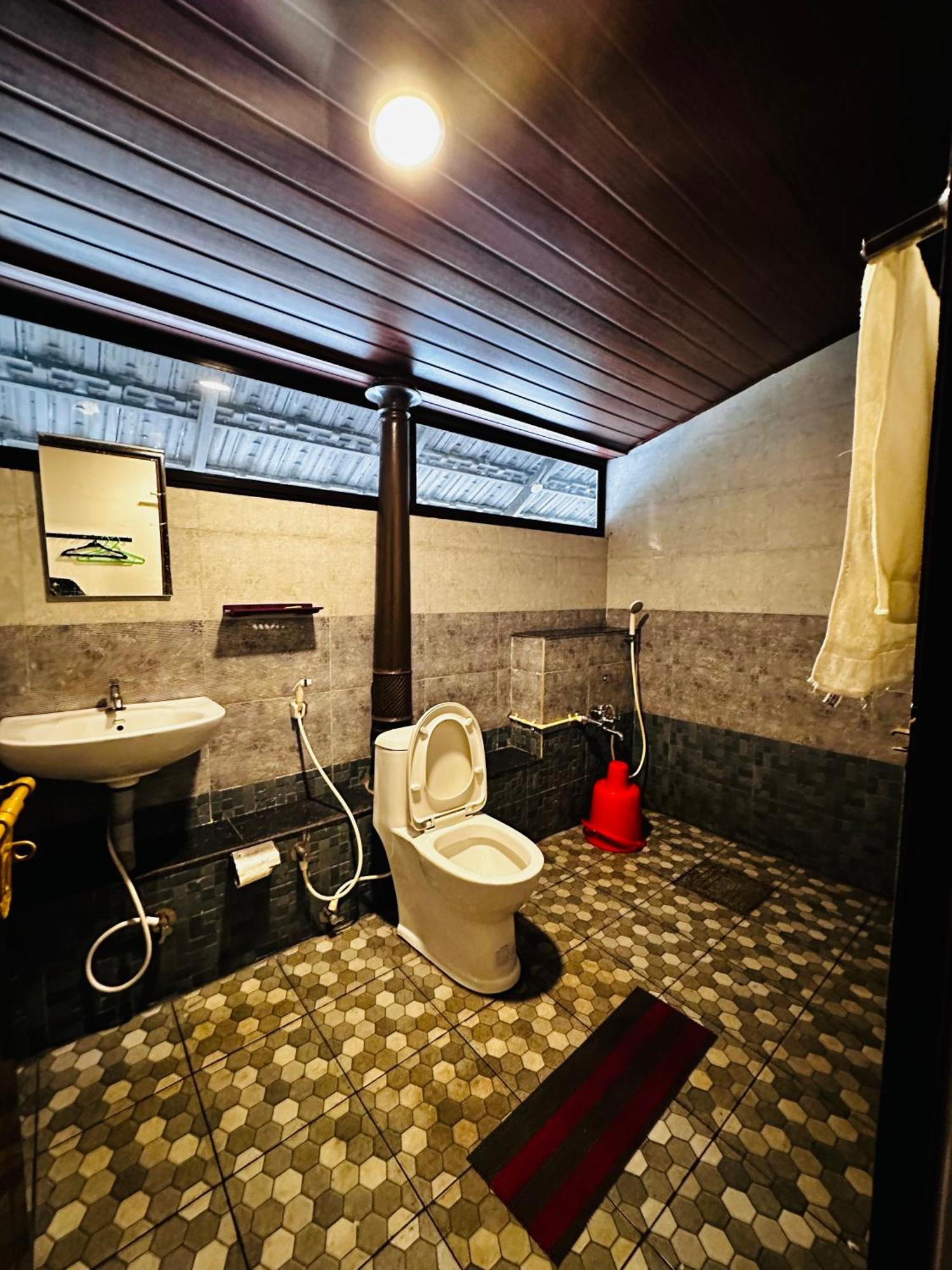 Arayathu Heritage Villa Resort กัตตะยัม ภายนอก รูปภาพ